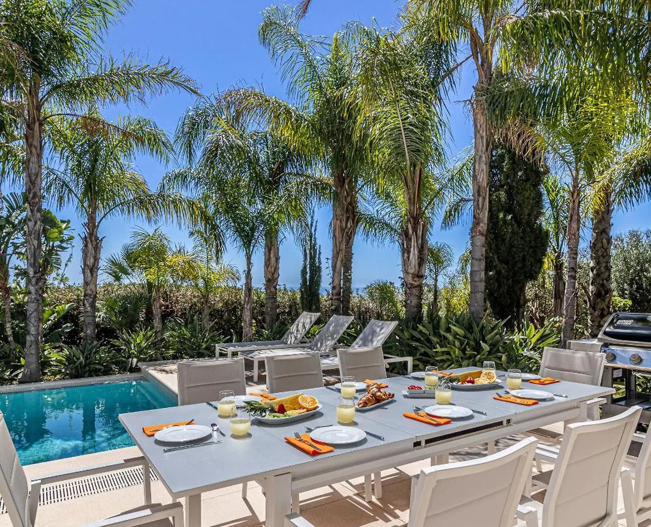 Tess Villa Las Coniferas Benalmadena Spain