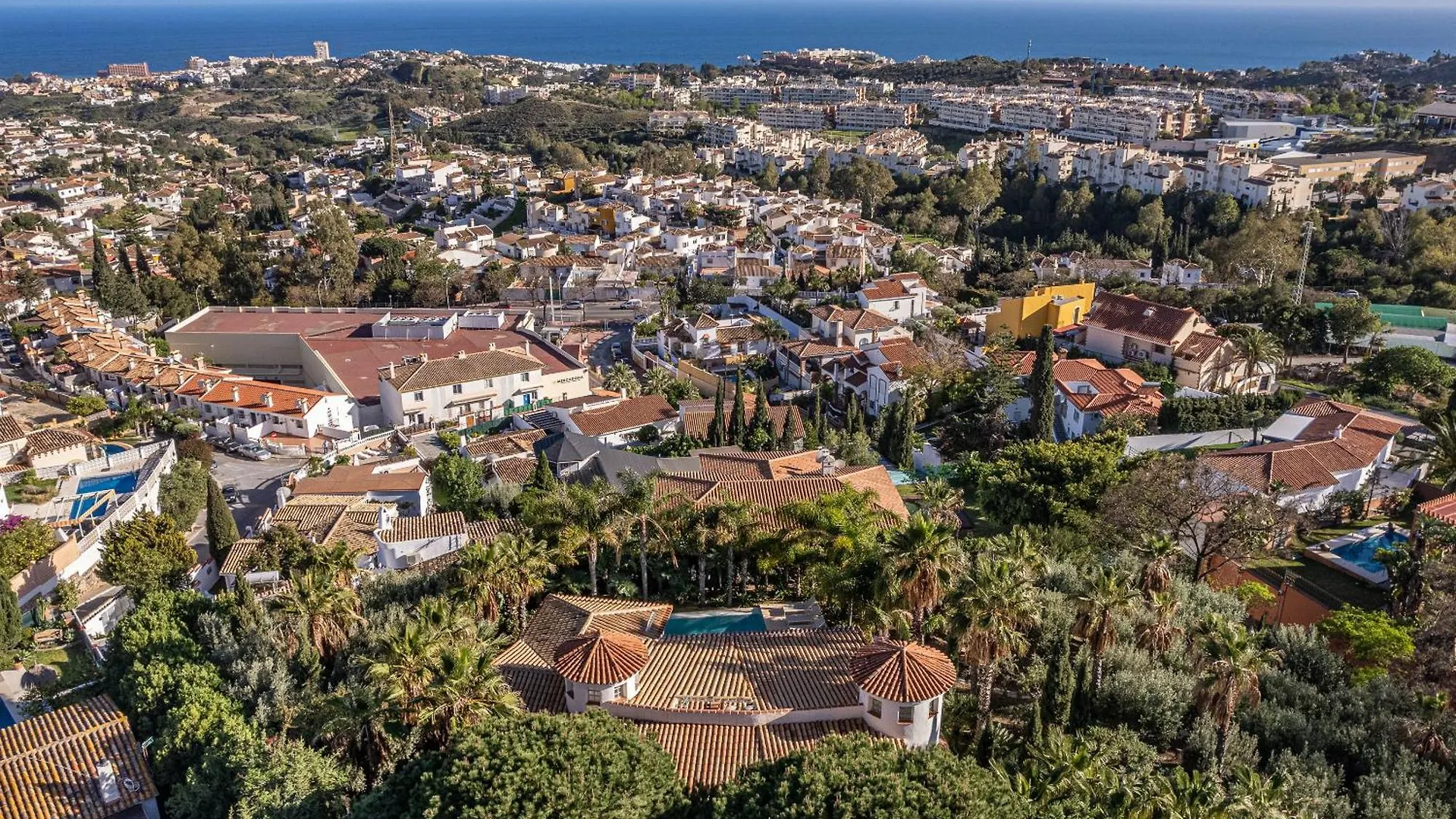Tess Villa Las Coniferas Benalmadena