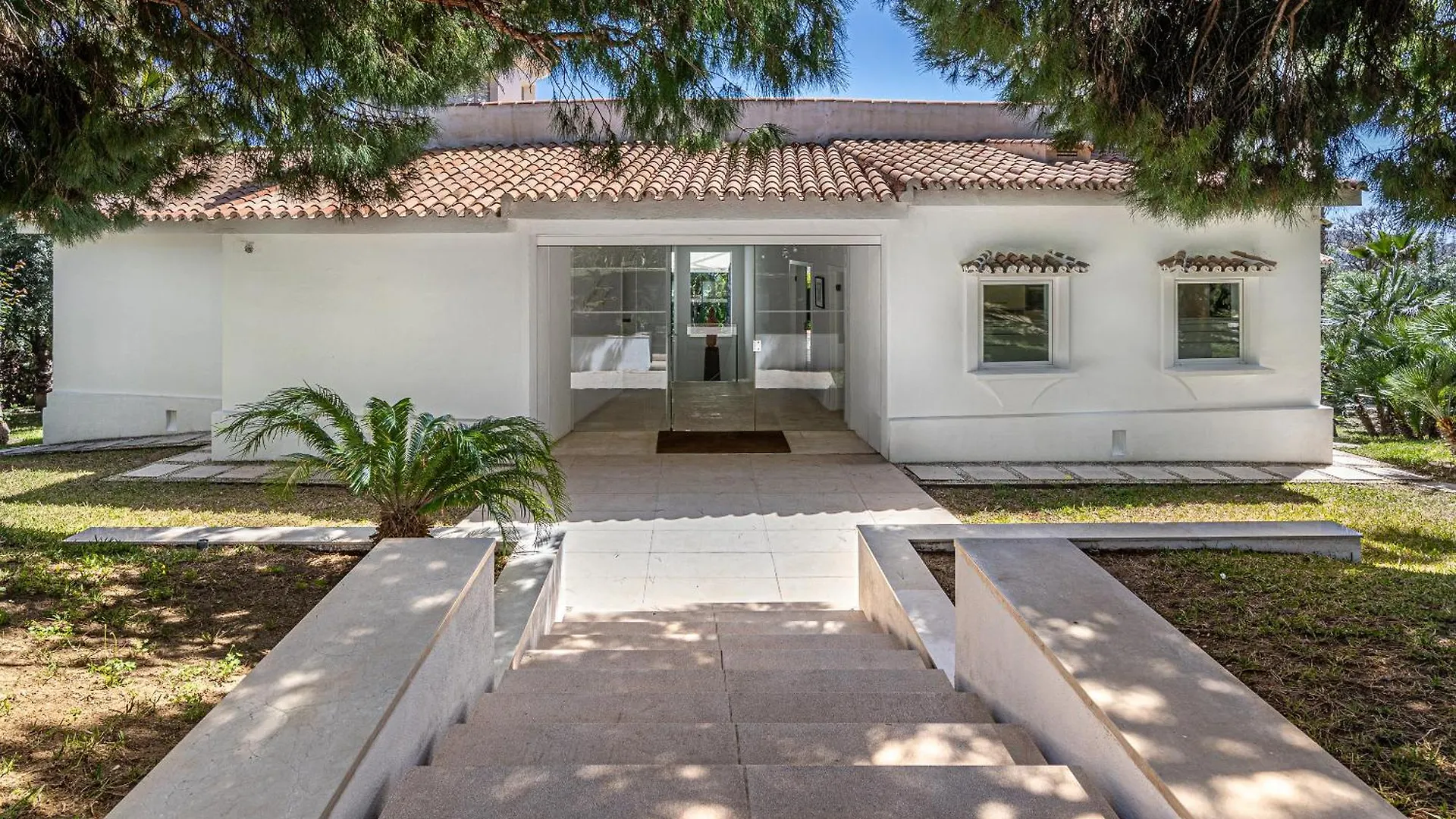 Tess Villa Las Coniferas Benalmadena Spain