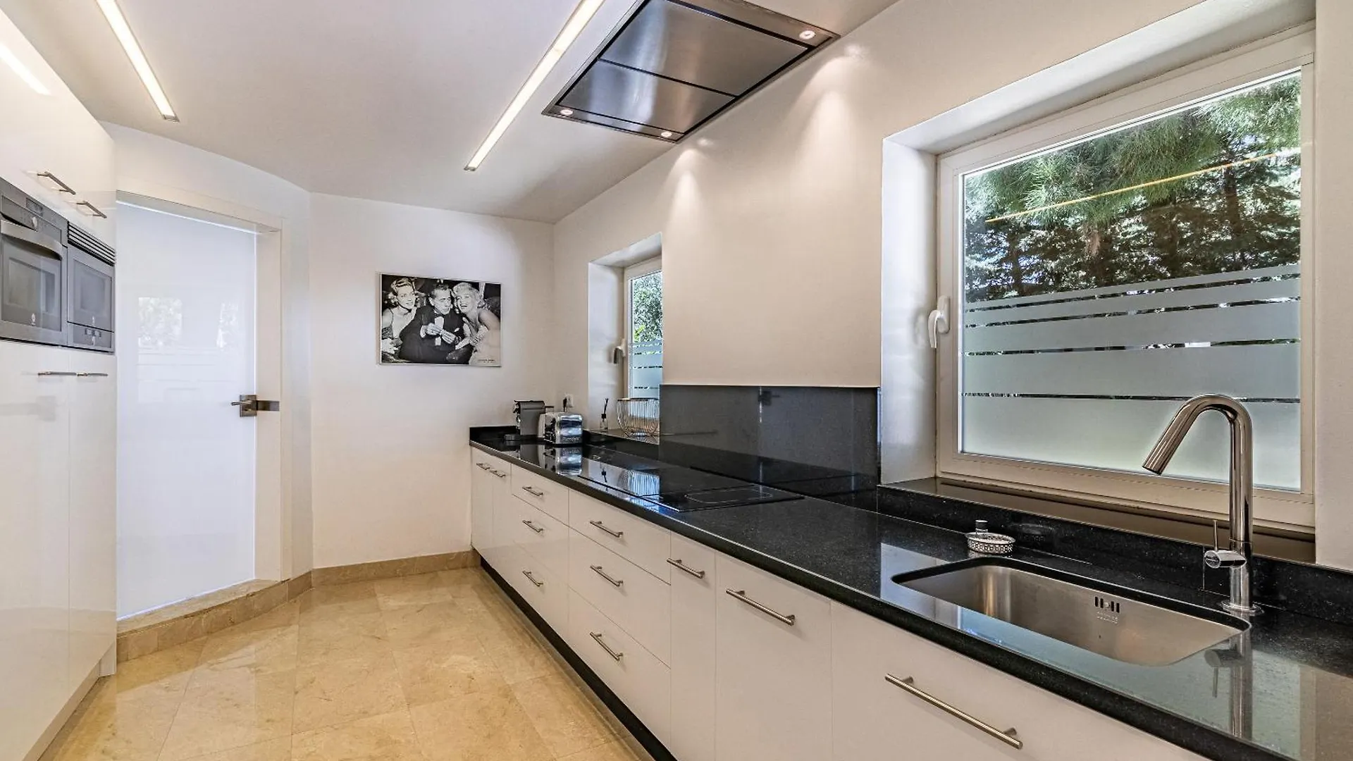 Tess Villa Las Coniferas Benalmadena